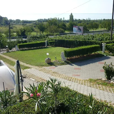 Harmonia Appartement *