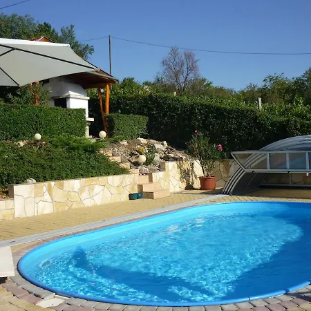 Harmonia Appartement *